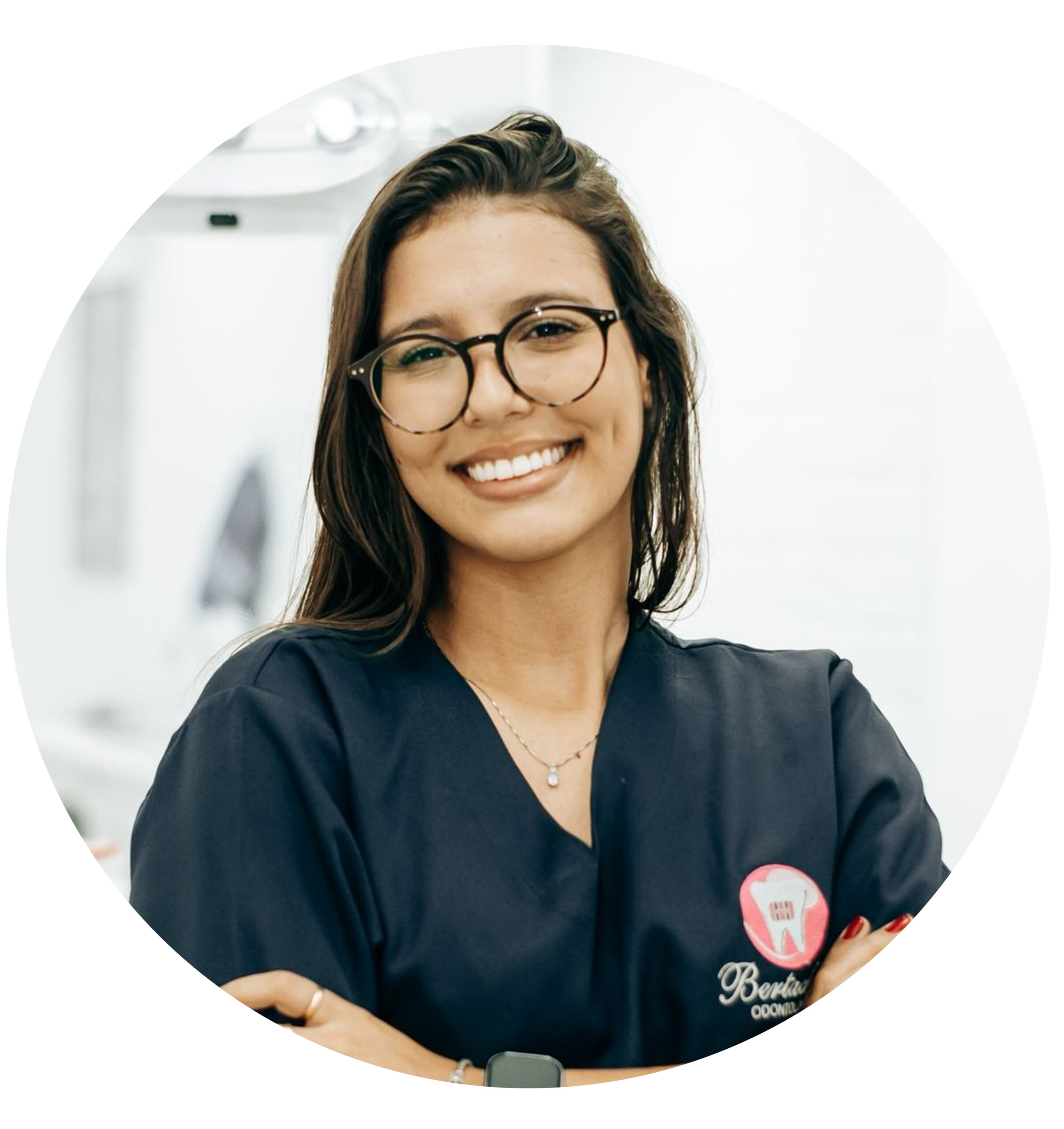 Dra. Thaciany Silveira